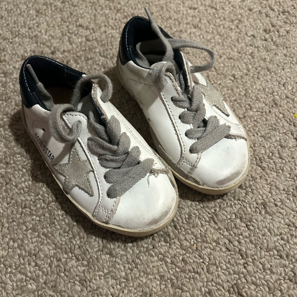 Kids Golden Goose Sneakers - Picture 1 of 4
